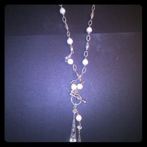 Silver plated and pearl Necklace